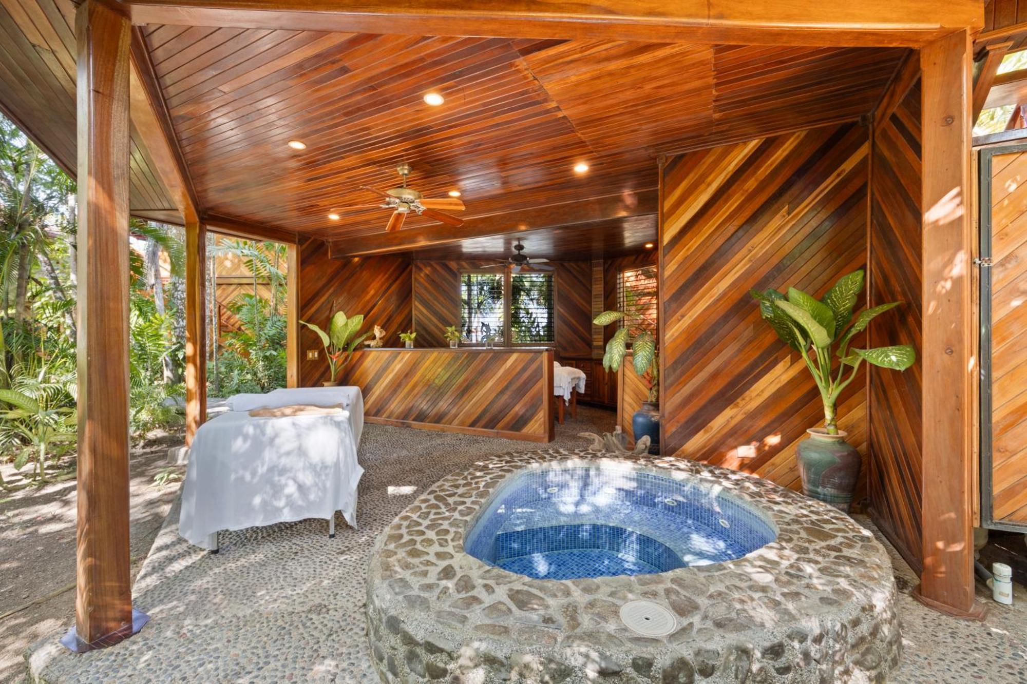 Tambor Tropical Beach Resort- Adults Only Bagian luar foto